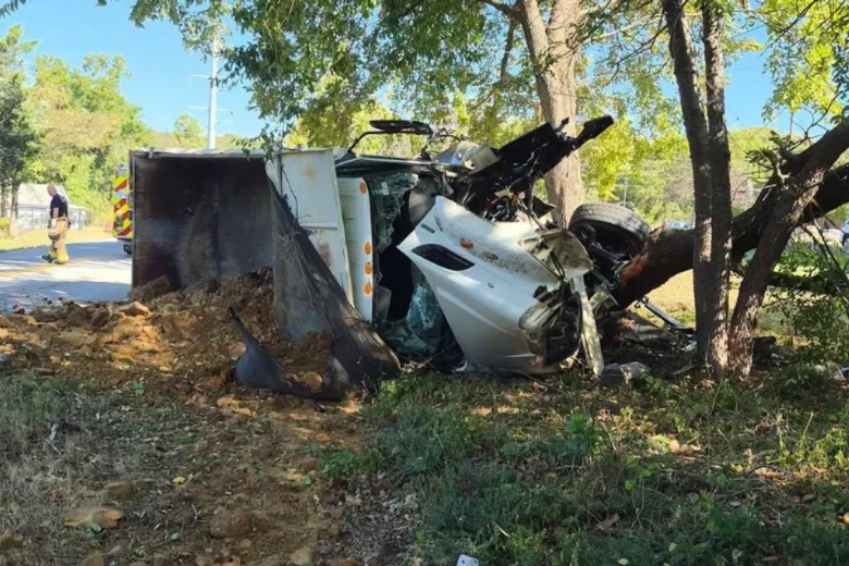 Driver cited after dump truck overturns near Tulsa Turkey Mountain