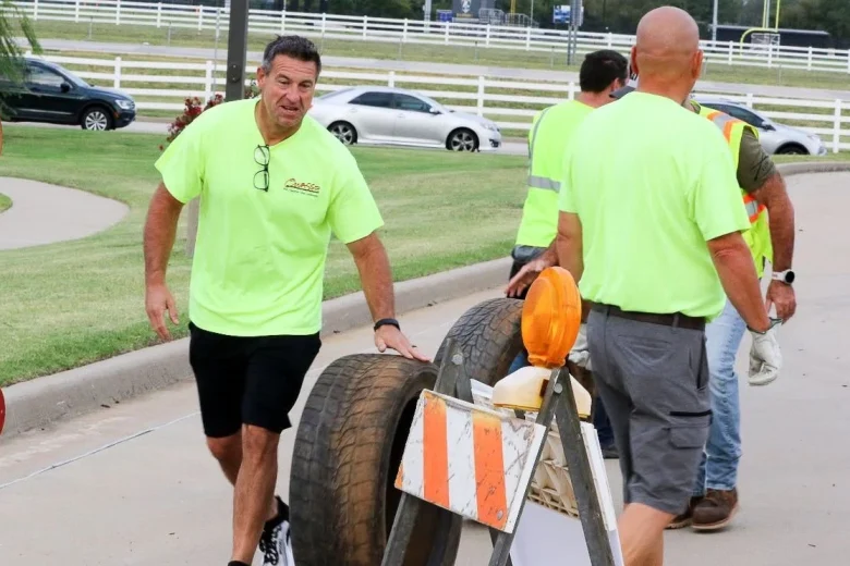 More than 400 participate in Owasso recycling and collection event